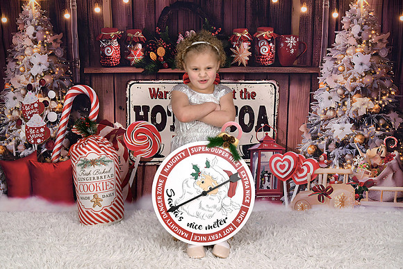 10487