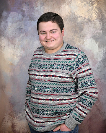 10872