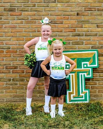 Raelynn & Ellie Mills