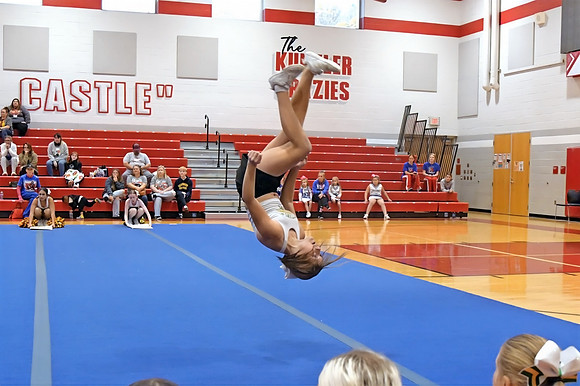 048