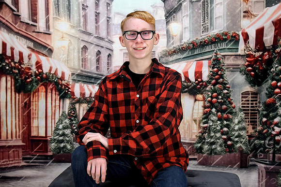 7070