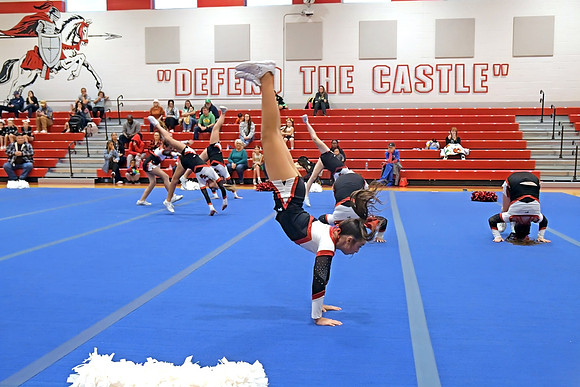 048
